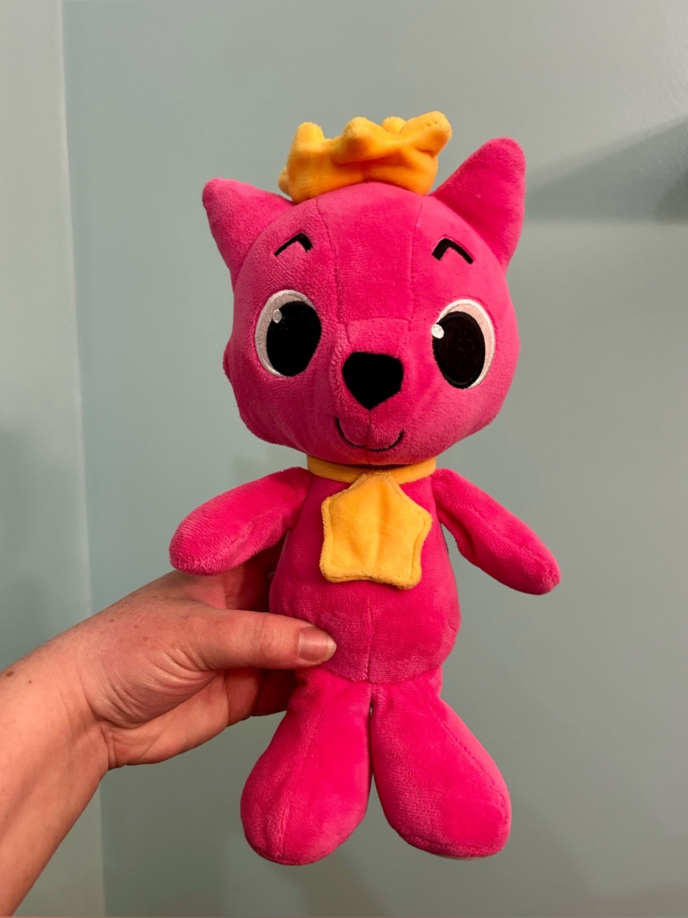 Pink Fong Wonderstar Singing Fox 12" Plush Doll WowWee Push To Play Song Works
